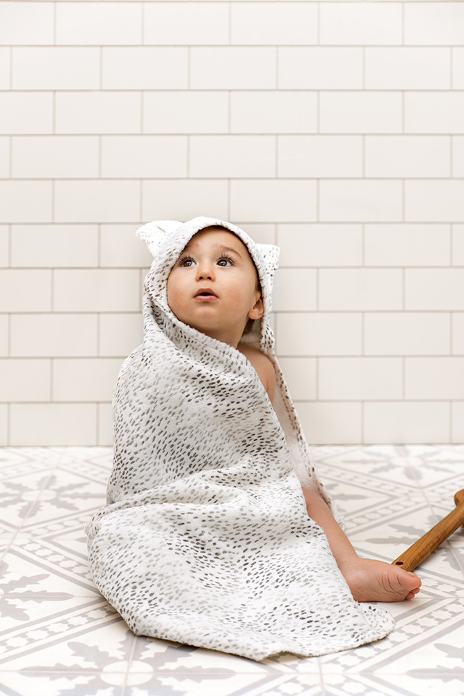 Osuška s kapucí Elodie Details - Dots of Fauna |Kitty