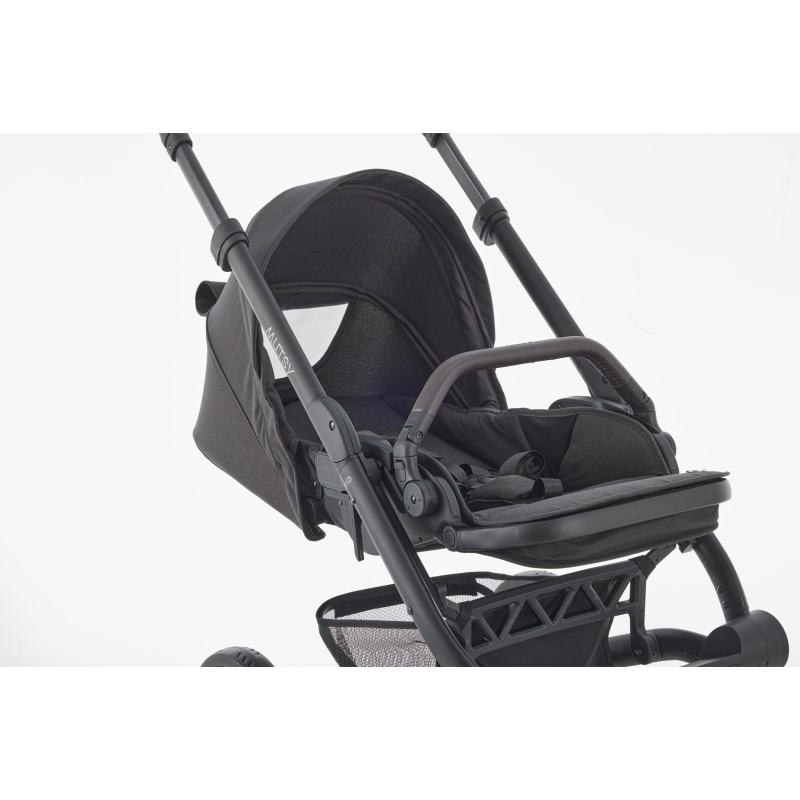 Mutsy NIO kočárek Shade 2024