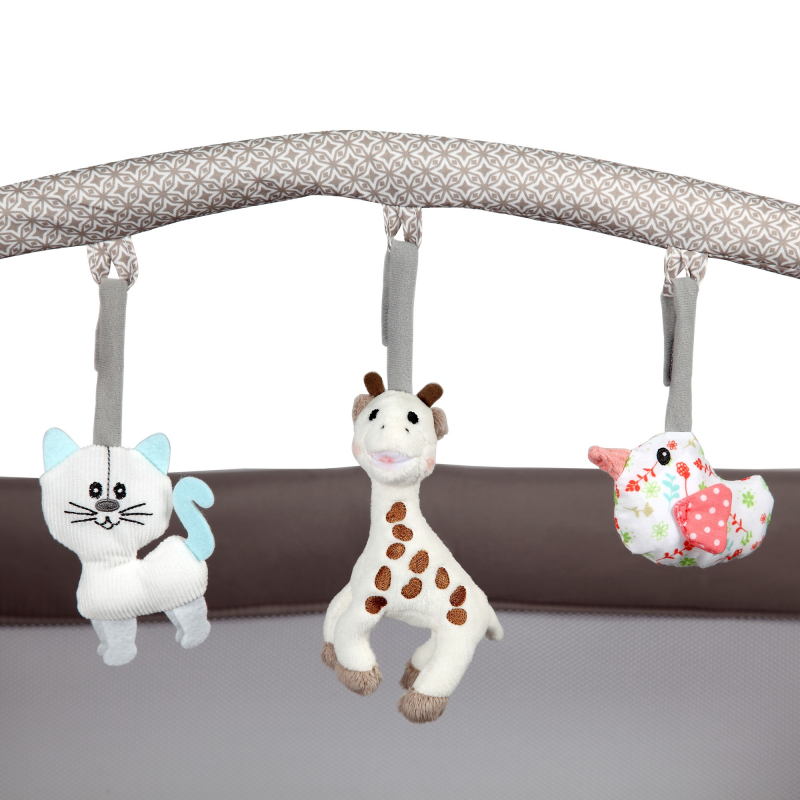 RENOLUX PRISM hrací ohrádka 2020, Sophie la girafe So Chic